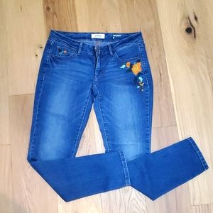 Floral embroidered jeans